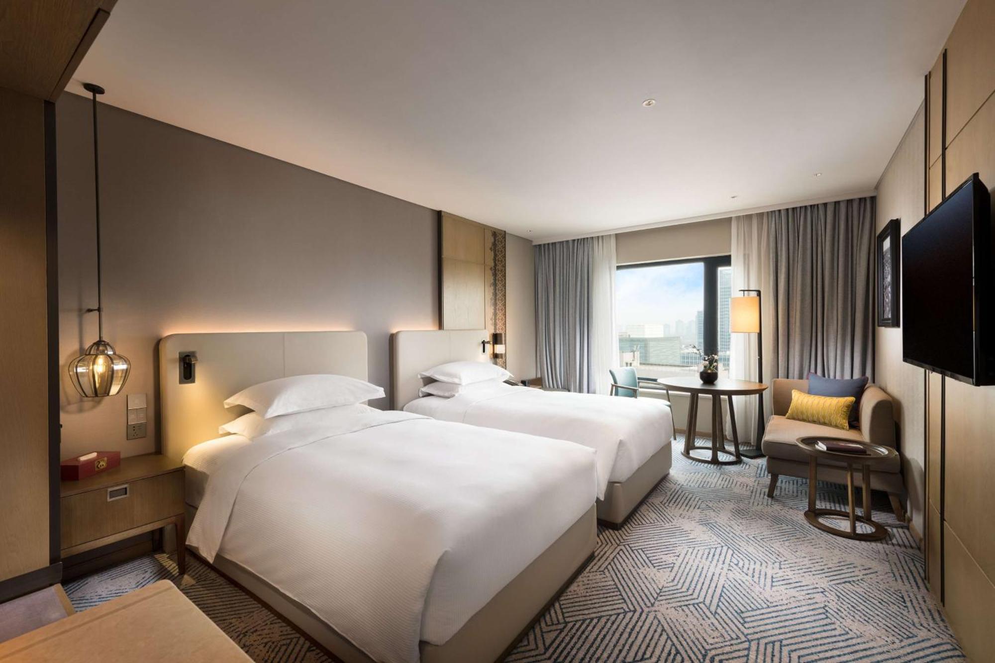 Hilton Hotel 5*